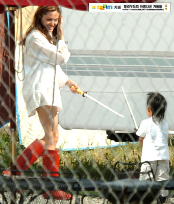 Angelina Jolie pic #20493