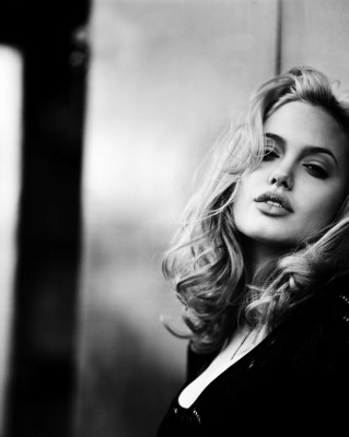 Angelina Jolie pic #556660