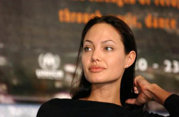 Angelina Jolie pic #135275
