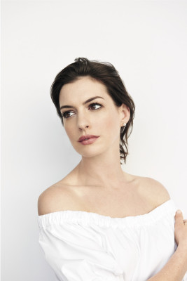 Anne Hathaway pic #802764