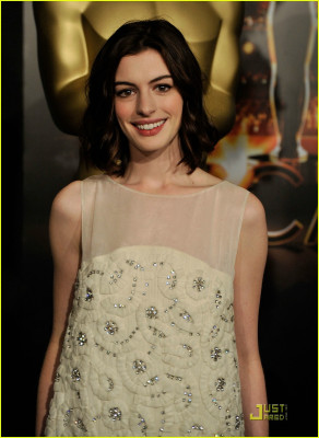 Anne Hathaway pic #136350