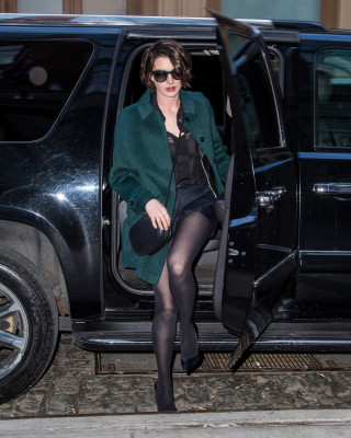 Anne Hathaway pic #758085