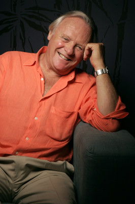 photo 18 in Anthony Hopkins gallery [id313737] 2010-12-15 00:00:00
