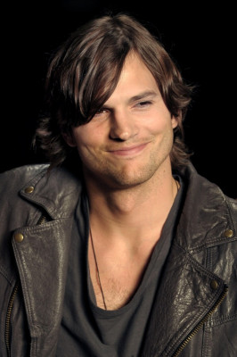 Ashton Cutcher pic #337222