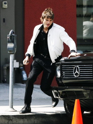 Ashton Cutcher pic #128091