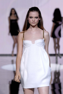 Behati Prinsloo pic #257856