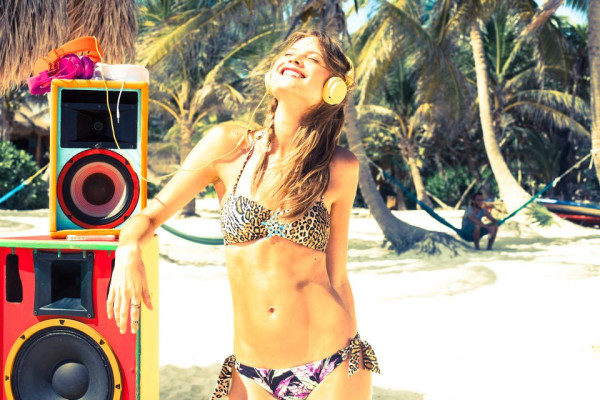 Behati Prinsloo pic #590785