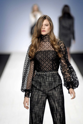 Behati Prinsloo pic #259240