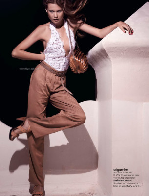 Behati Prinsloo pic #245433