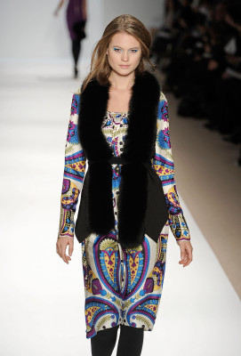 Behati Prinsloo pic #281152