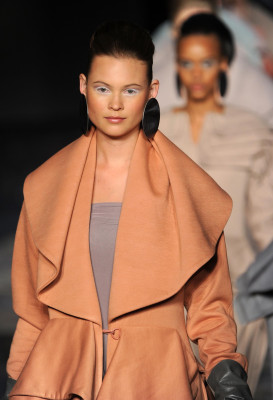 Behati Prinsloo pic #255438