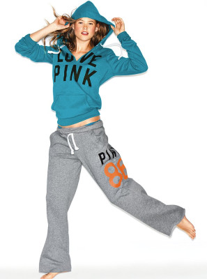 Behati Prinsloo pic #401171