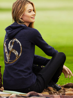 Behati Prinsloo pic #626353