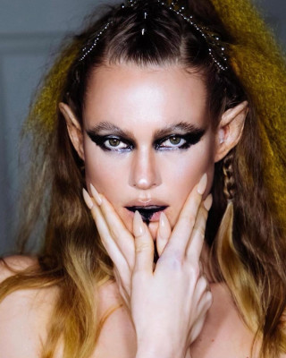 Behati Prinsloo pic #1259090