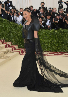 Bella Hadid pic #1035338