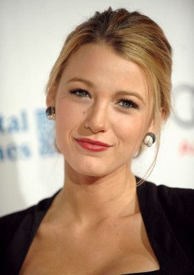 photo 19 in Blake Lively gallery [id194377] 2009-11-03 00:00:00