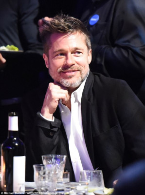 photo 24 in Brad Pitt gallery [id996189] 2018-01-08 00:00:00