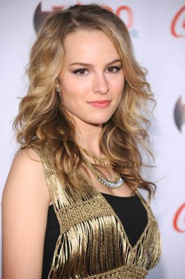 Bridgit Mendler pic #602612