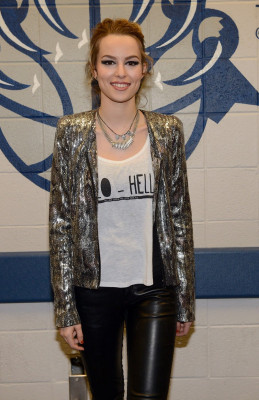 photo 7 in Bridgit Mendler gallery [id578624] 2013-02-26 00:00:00