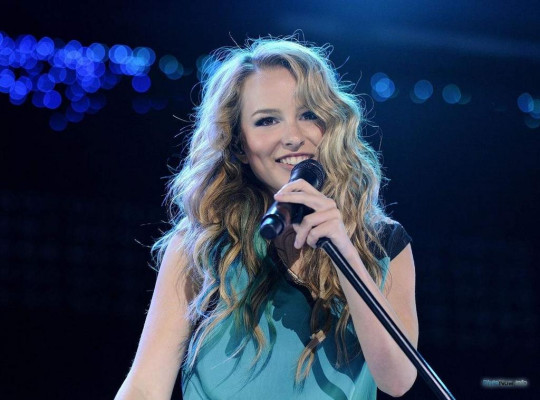 Bridgit Mendler pic #599139