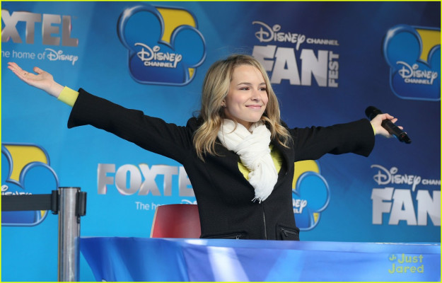 photo 5 in Bridgit Mendler gallery [id666420] 2014-02-04 00:00:00