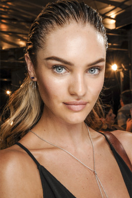 Candice Swanepoel pic #530734