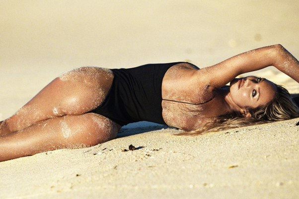 Candice Swanepoel pic #1031769