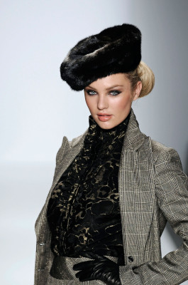 photo 19 in Candice Swanepoel gallery [id192490] 2009-10-23 00:00:00