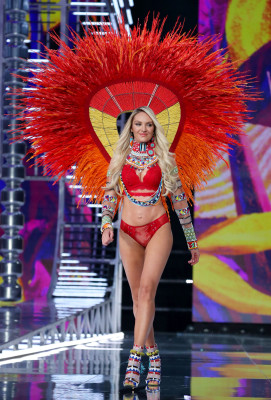 Candice Swanepoel pic #981786