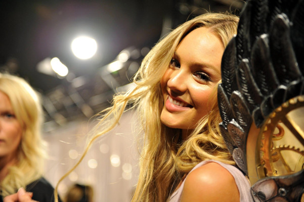 Candice Swanepoel pic #303215
