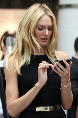 Candice Swanepoel pic #447579