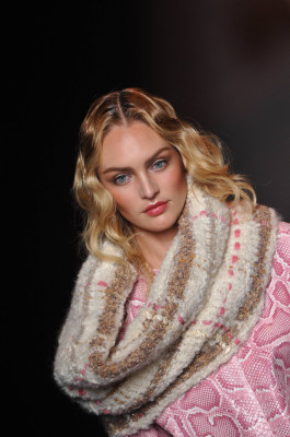 Candice Swanepoel pic #353918