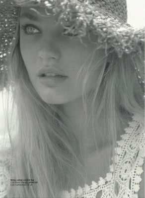 Candice Swanepoel pic #382943