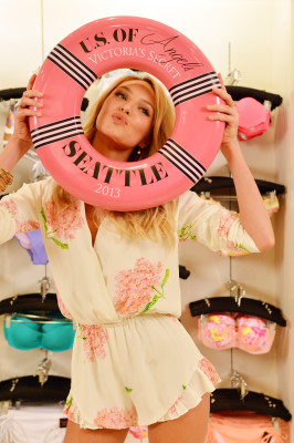 Candice Swanepoel pic #621296