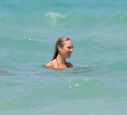 Candice Swanepoel pic #509011