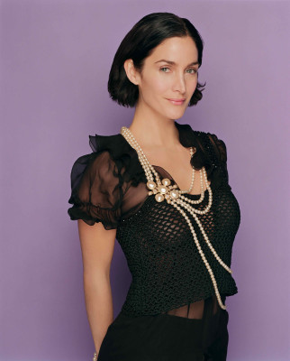 photo 4 in Carrie Anne Moss gallery [id468460] 2012-04-01 00:00:00