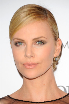 Charlize Theron pic #423831