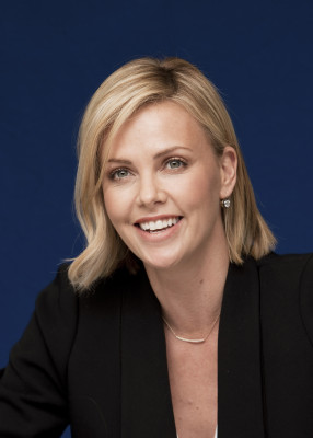 Charlize Theron pic #424858