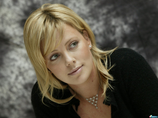 Charlize Theron pic #139925