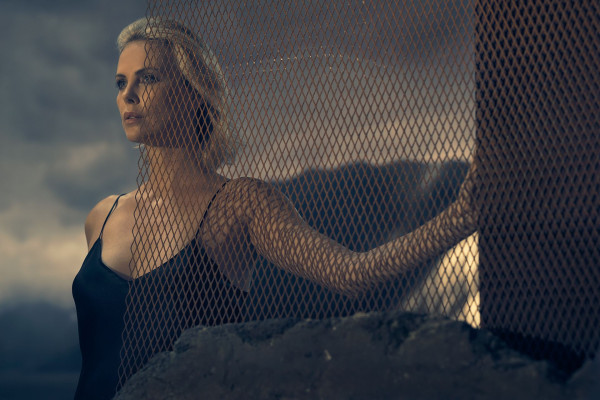 Charlize Theron pic #987718