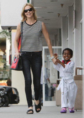 Charlize Theron pic #765439