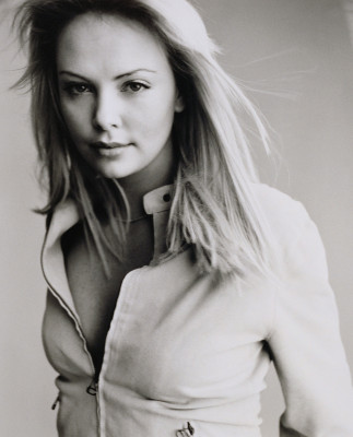 Charlize Theron pic #548033