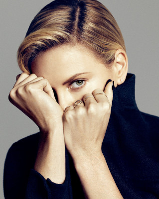 Charlize Theron pic #729954