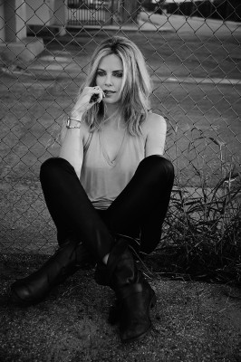 Charlize Theron pic #770129