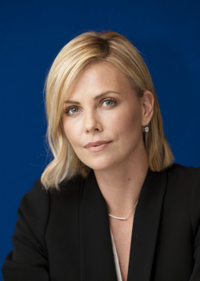 Charlize Theron pic #424857