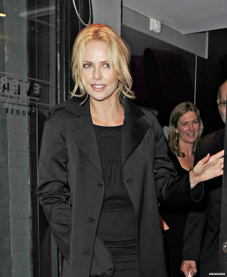 Charlize Theron pic #141137
