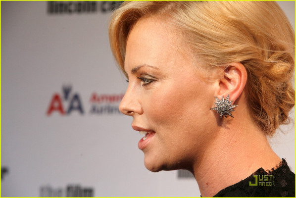 Charlize Theron pic #151245