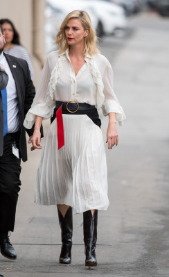 Charlize Theron pic #1018907
