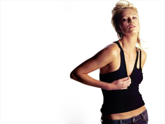 Charlize Theron pic #110194