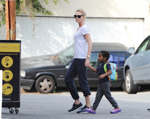 Charlize Theron pic #762908